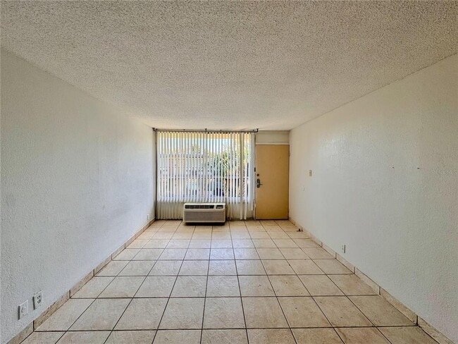 Building Photo - 7900 S Orange Blossom Trail