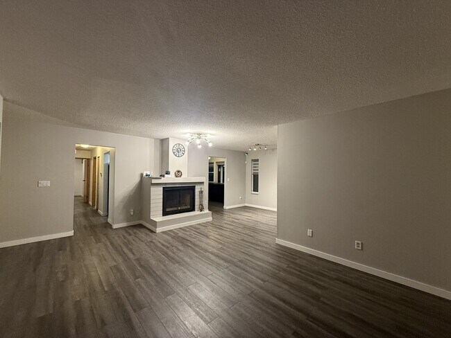 Photo du bâtiment - 2217 Hillside Ave