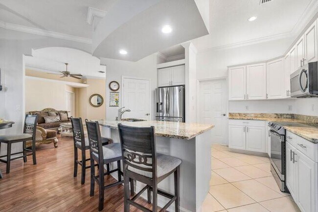 Foto del edificio - 146 Fernwood Crescent