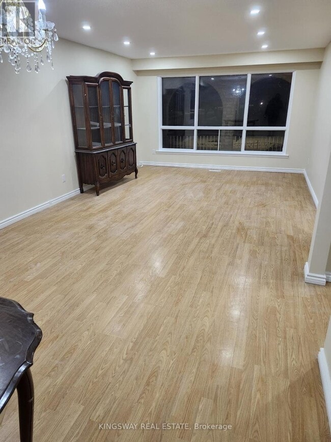 Building Photo - 2401 Amblecote Ln