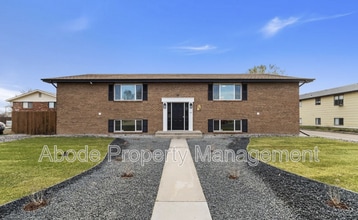 Building Photo - 138 Glenda Dr