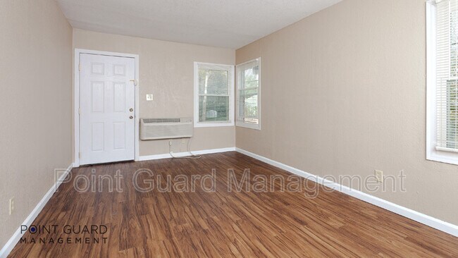 Building Photo - 1714 S Euclid St