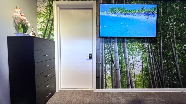 Photo - 1511 S John Young Pkwy House