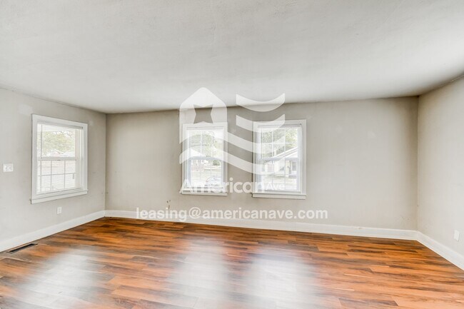 Building Photo - 5204 Ter Q