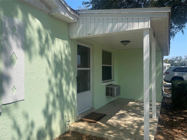 Foto del edificio - 10825 Navajo Dr