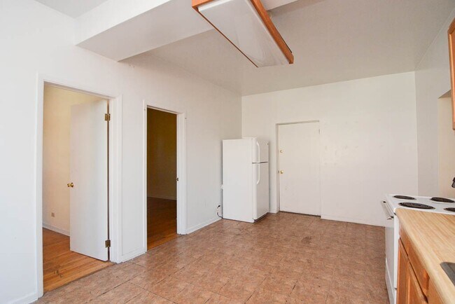 Foto del edificio - 3145 W Medill Ave