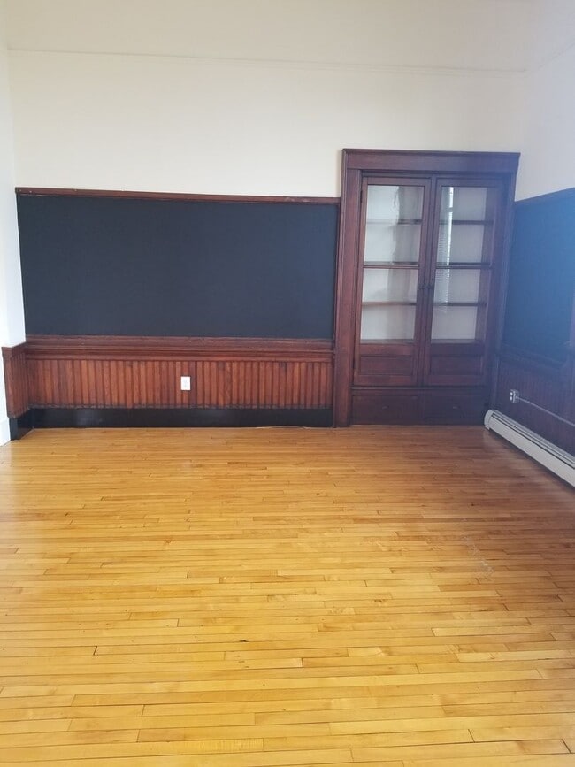 Building Photo - The Varnum School Apartments