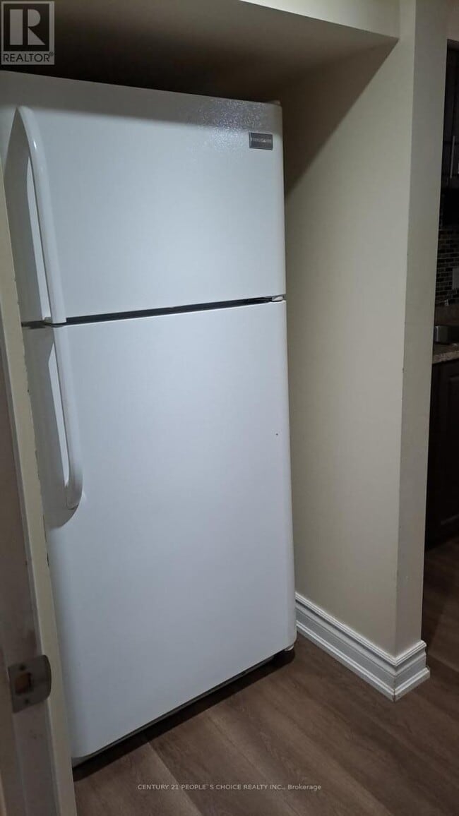 Photo du bâtiment - 3253 Edwyna Dr