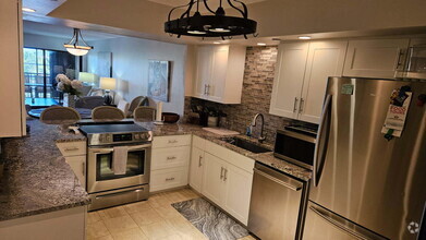 Building Photo - 500 Ocean Trail Way