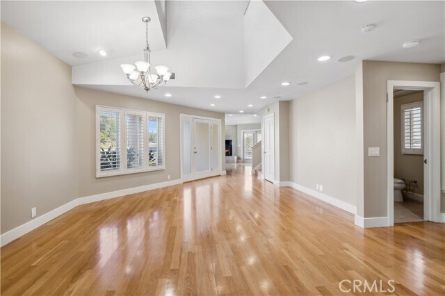 Foto del edificio - 721 Marigold Ave