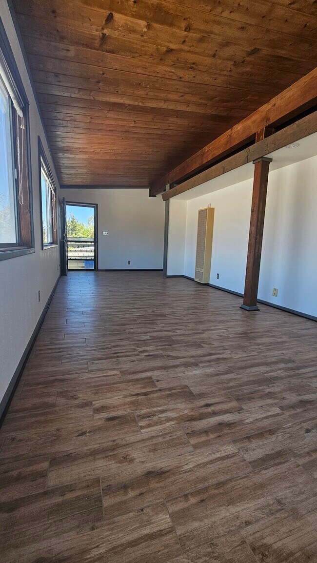 Foto del edificio - 4763 Brighton Ave