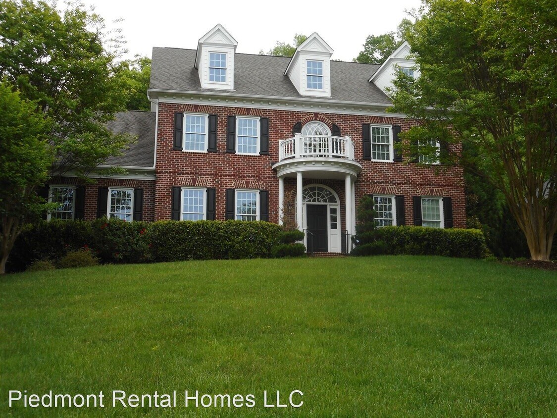 Primary Photo - 806 Jefferson Wood Ln