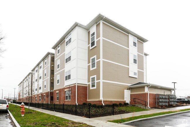 Parte trasera del edificio - A Place for Us Housing Senior Apartments