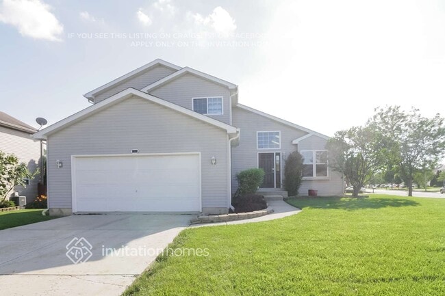 Building Photo - 1313 Lasser Dr