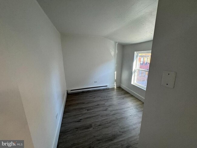 Building Photo - 1600 Pine St