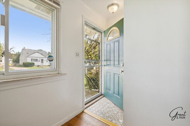 Foto del edificio - 3 Bedroom Ranch - $1,350