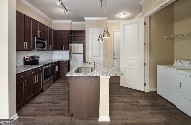 Building Photo - 306 Ardmore Cir NW