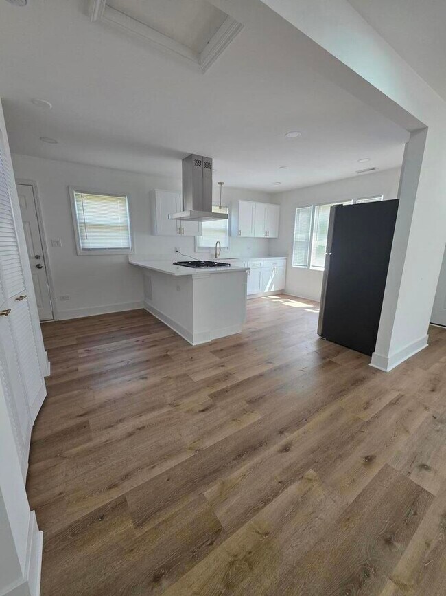 Foto del edificio - 14916 Langley Ave
