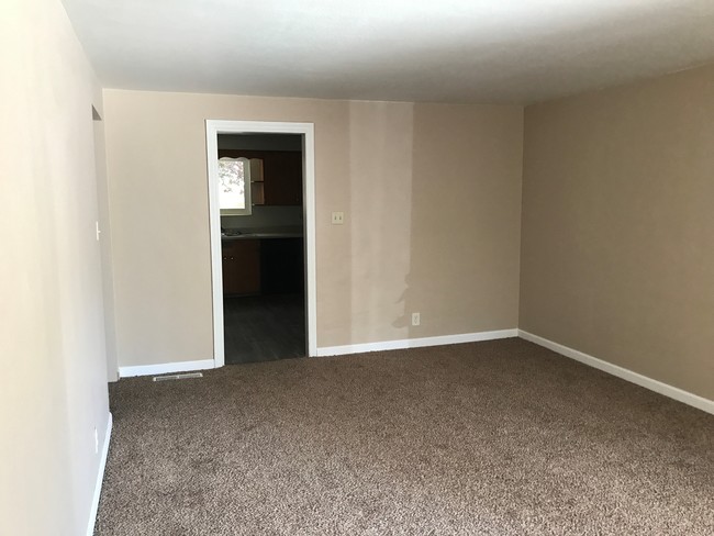 Building Photo - 955 Berrum Ln