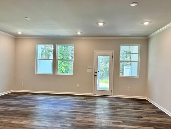 Building Photo - 167 Aster Bloom Ln