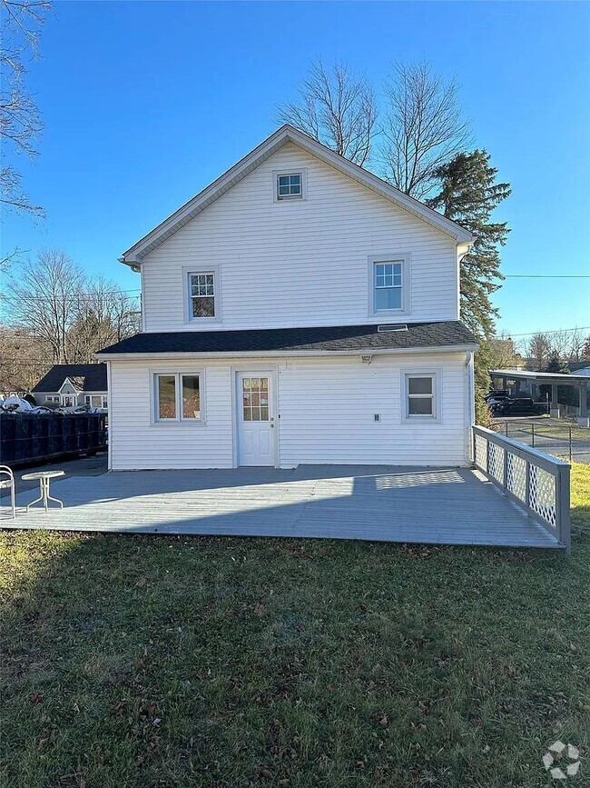 Building Photo - 13 Farries Ave