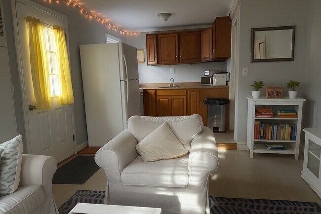 Foto del edificio - 621 Fairfield Beach Rd