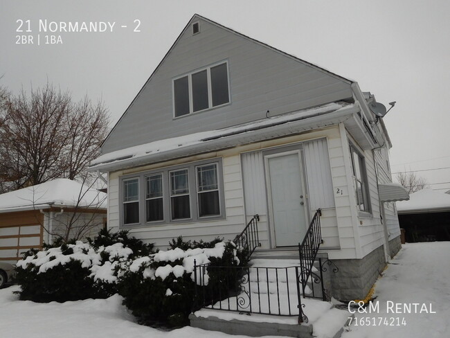 Building Photo - 2 Bedroom Upper Apartment