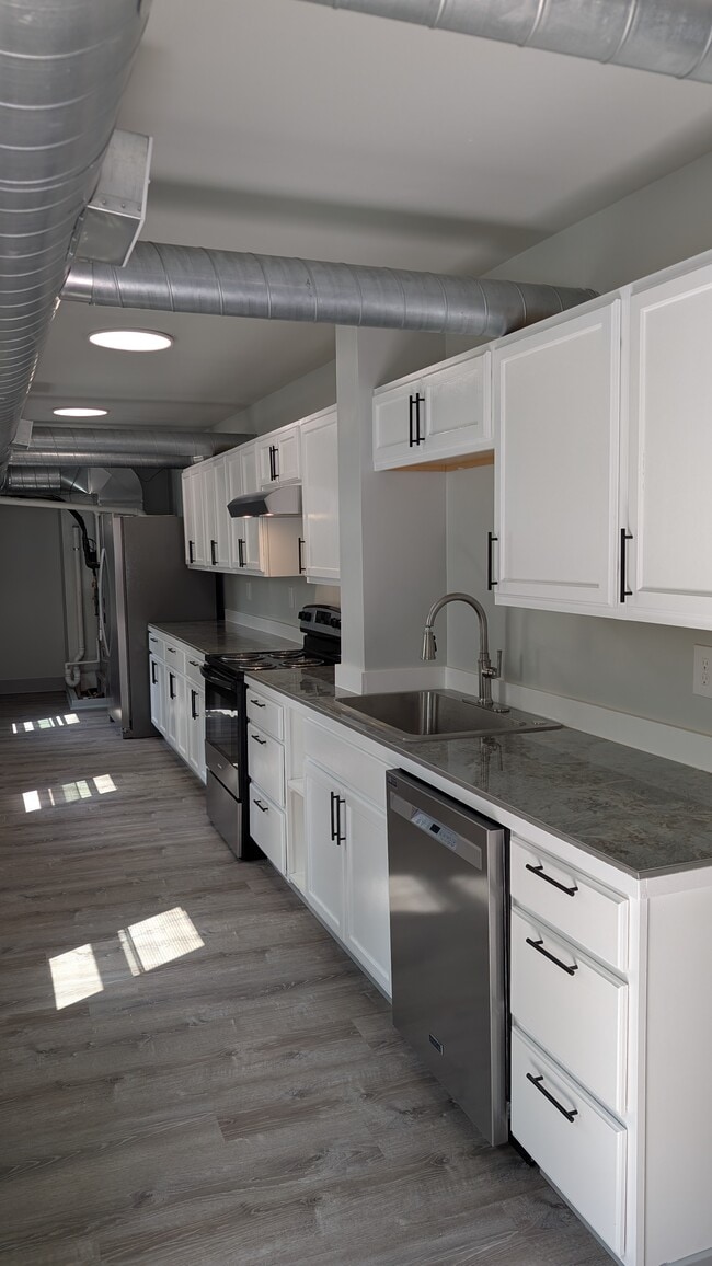 Kitchen - 5414 2nd Ave
