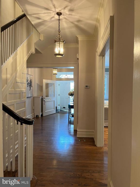 Foto principal - 2127 Leroy Pl NW