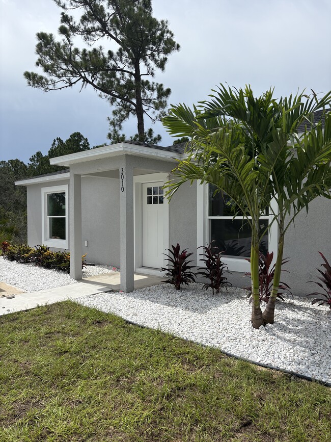Foto del edificio - 3008 Hammock Rd