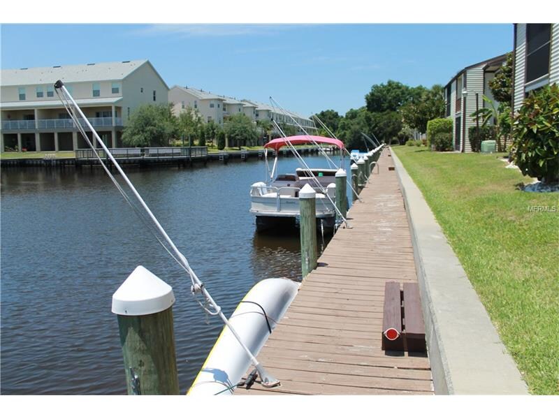 302 Moorings Cove Dr, Tarpon Springs, FL 34689 Condo for Rent in