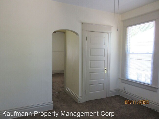 Foto del edificio - 2228 S Harrison St