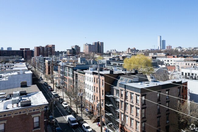 Foto aérea - 128 Madison St