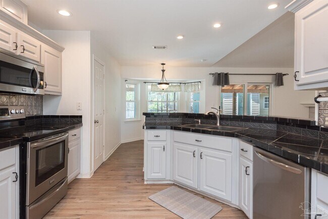 Foto del edificio - 2008 Southwind Cir