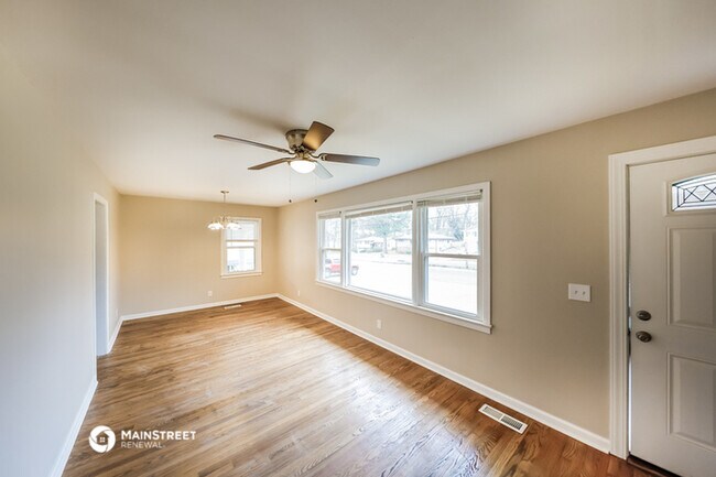 Foto del edificio - 2117 Longview Dr