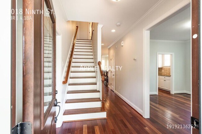 Building Photo - 1018 Ninth St. - Available Mid August