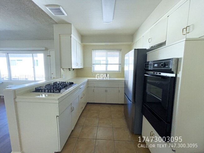 Foto del edificio - 1343 E Harvard St