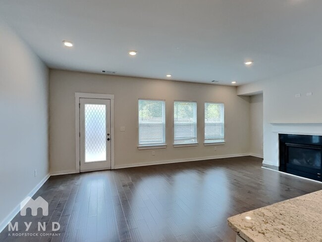 Building Photo - 3707 Gardenwick Rd