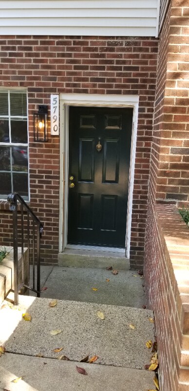 Foto del edificio - 5790 1st Landing Way