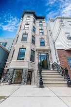 Building Photo - 487 Palisade Ave
