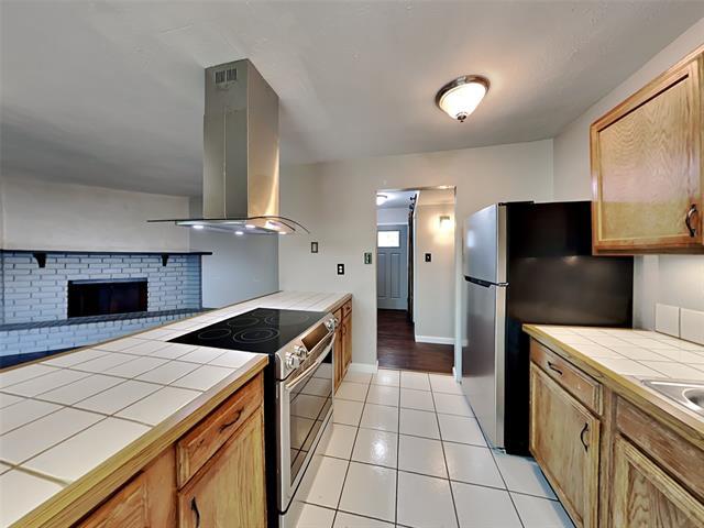 Building Photo - 912 Sunny Slope Dr