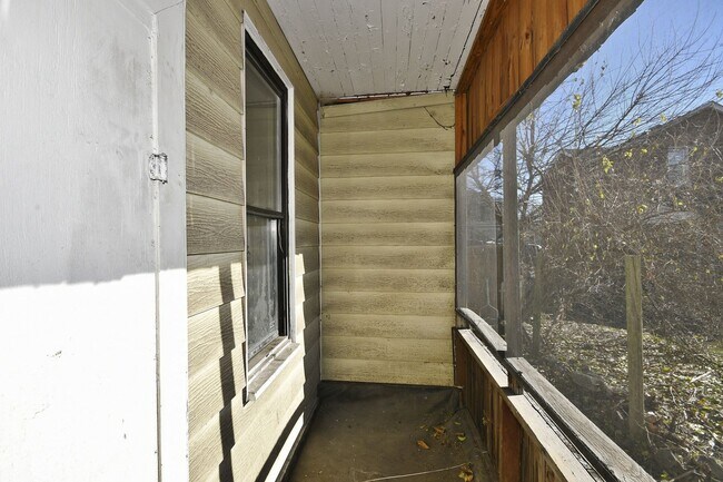 Foto del edificio - Charming 2-Bedroom/1-Bathroom House for Rent in Rankin - $1000/month