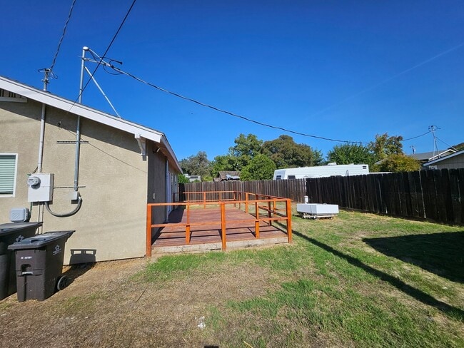 Building Photo - Welcome to Your New Home !