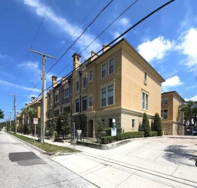 Foto del edificio - 2203 Soho Bay Ct