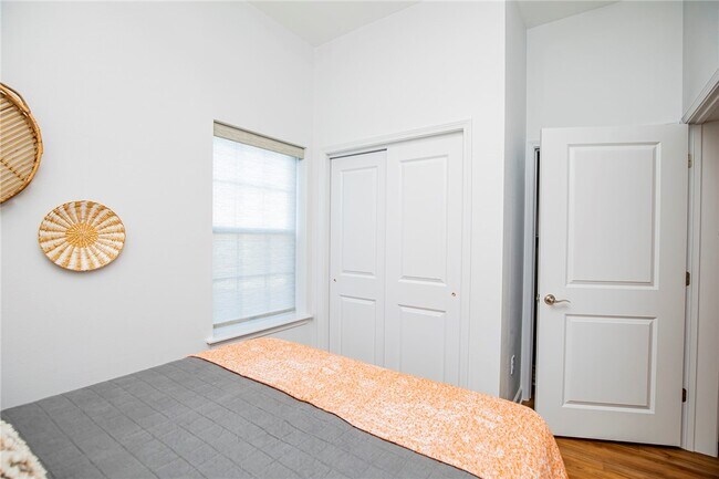 Foto del edificio - 904 Garland Ave