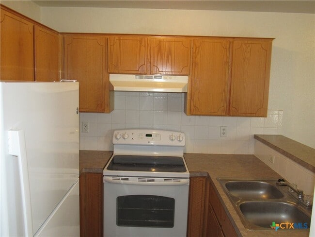 Foto del edificio - 407 W St John Ave