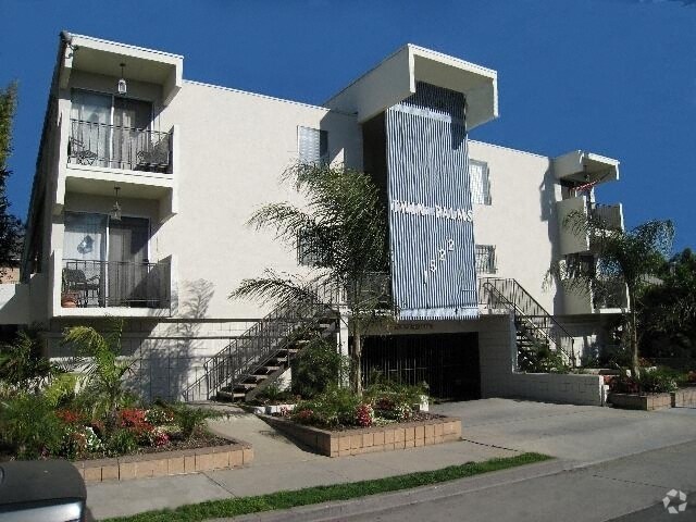 Foto del edificio - Twin Palms Apartments