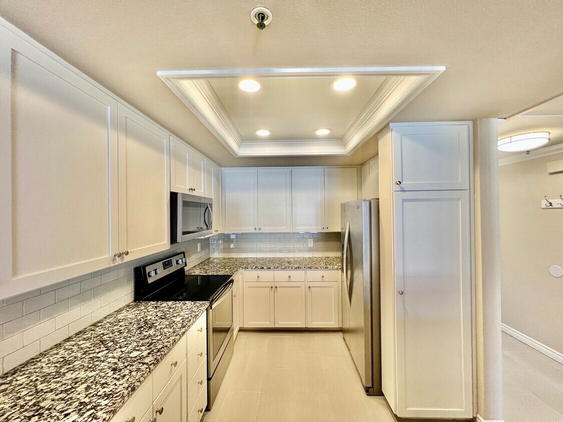 5865 Friars Rd Unit 3406, San Diego, CA 92110 Condo for Rent in San