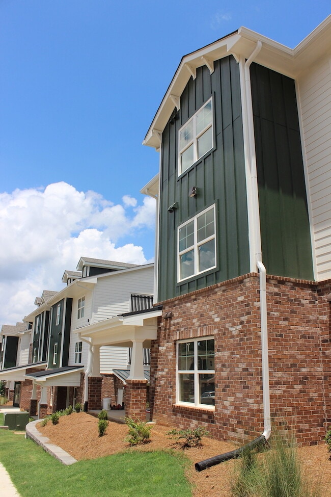 Vista alternativa del edificio - Harrison Village