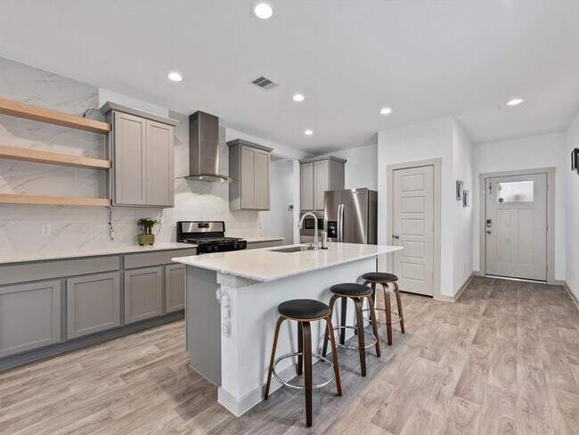 Foto del edificio - 12525 Abbey House Ct